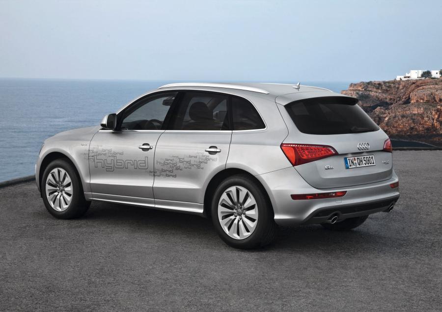  Audi Q5 Hybrid Quattro (8R) 2011 года  (фото 5 из 40)